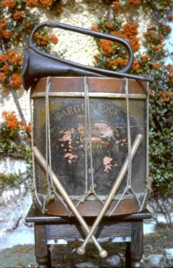 drum and bugle image