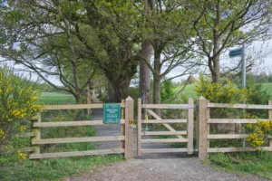 Beeches Path west entrance