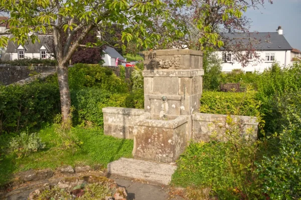 image of monument in gargunnock village